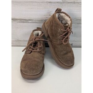 UGG Boots Youth Size 3 Chestnut Neumel Chukka Suede Shearling Lined 1017320K‎